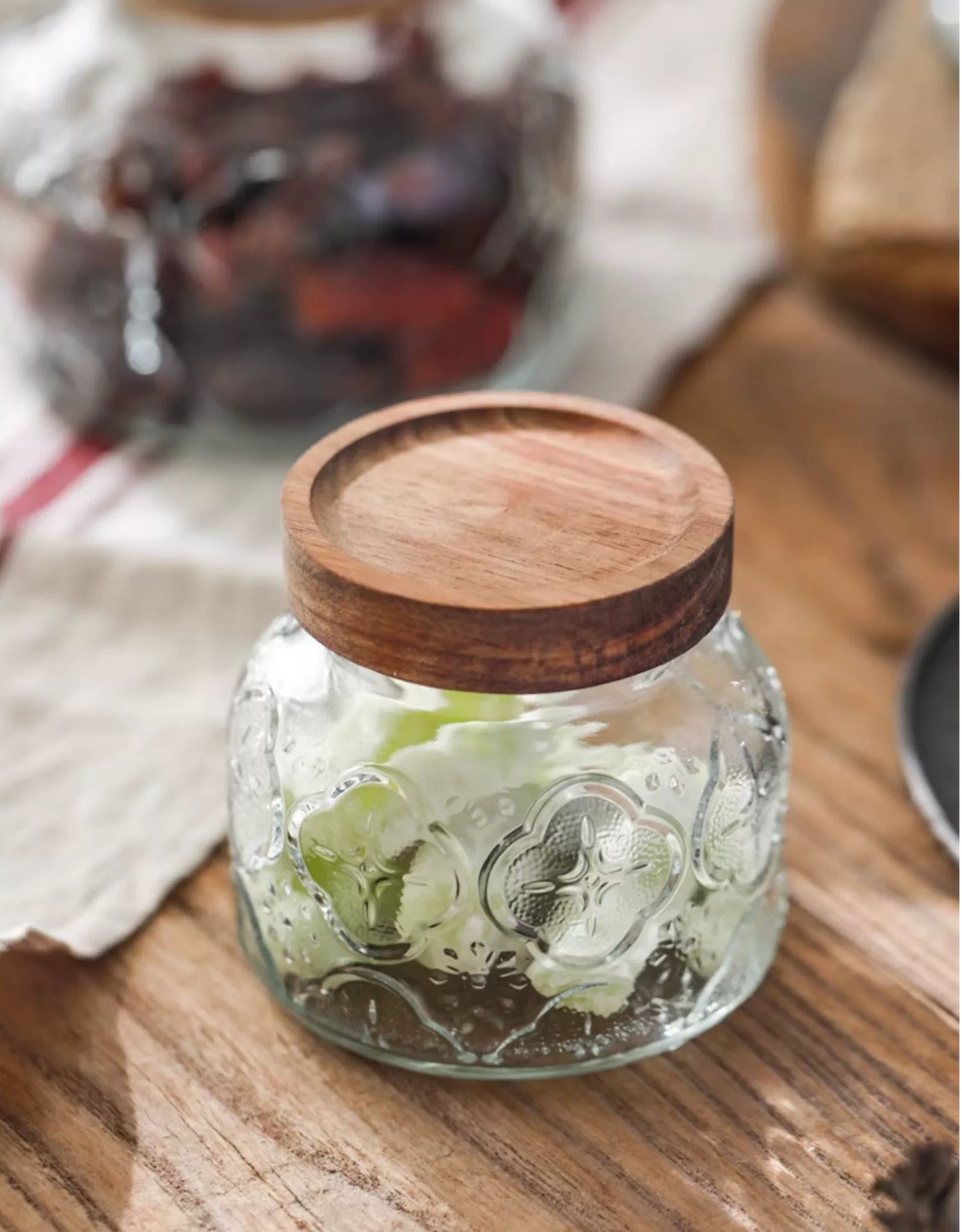 Retro American Carved Wooden Lid Sealed Glass Jar