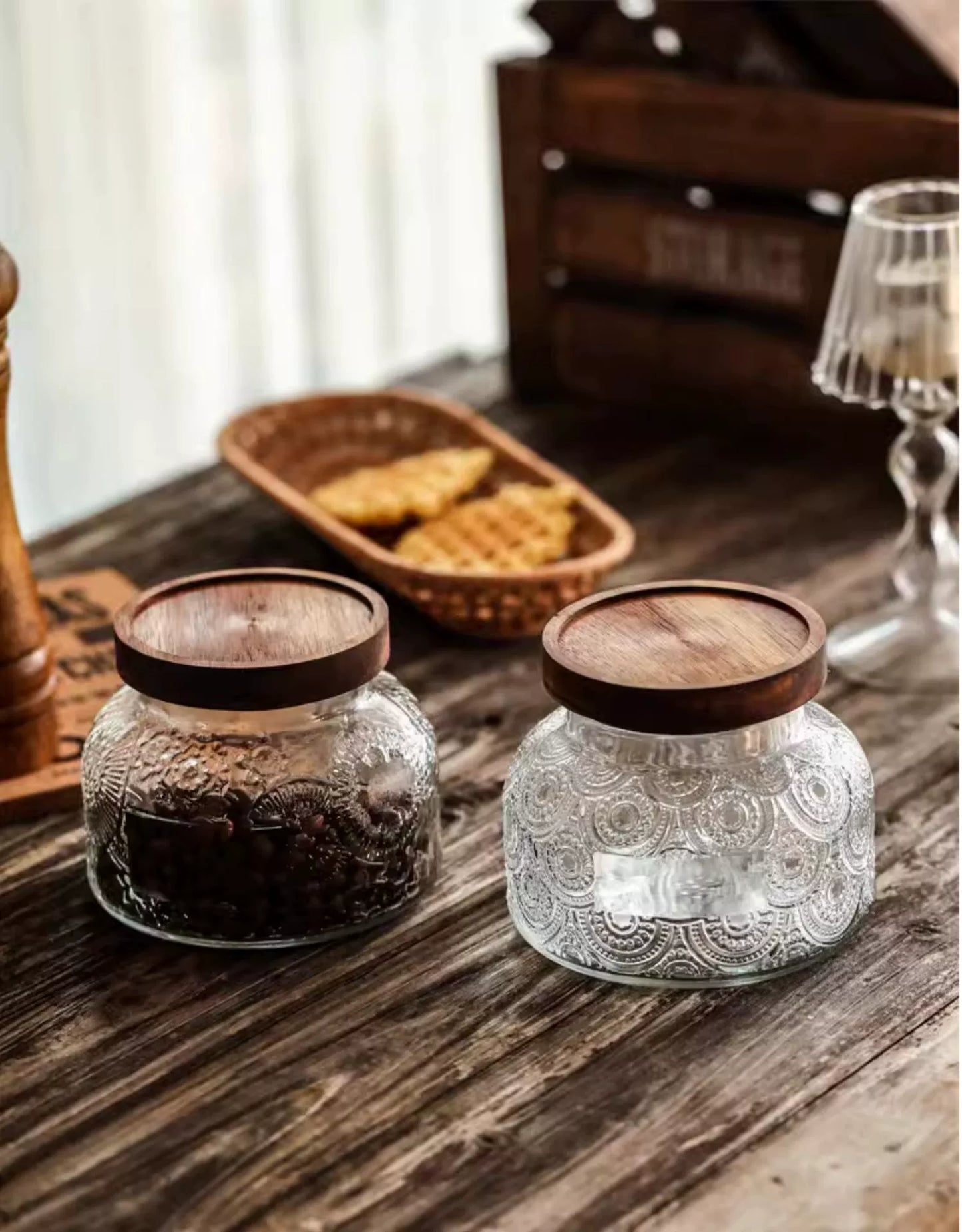 Retro American Carved Wooden Lid Sealed Glass Jar