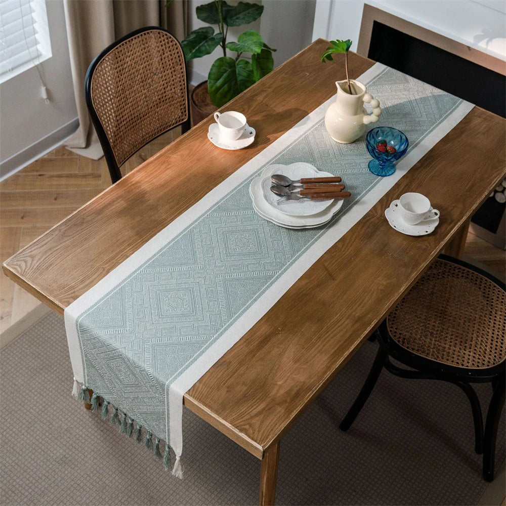 Green Nordic Jacquard Geometric Table Runner