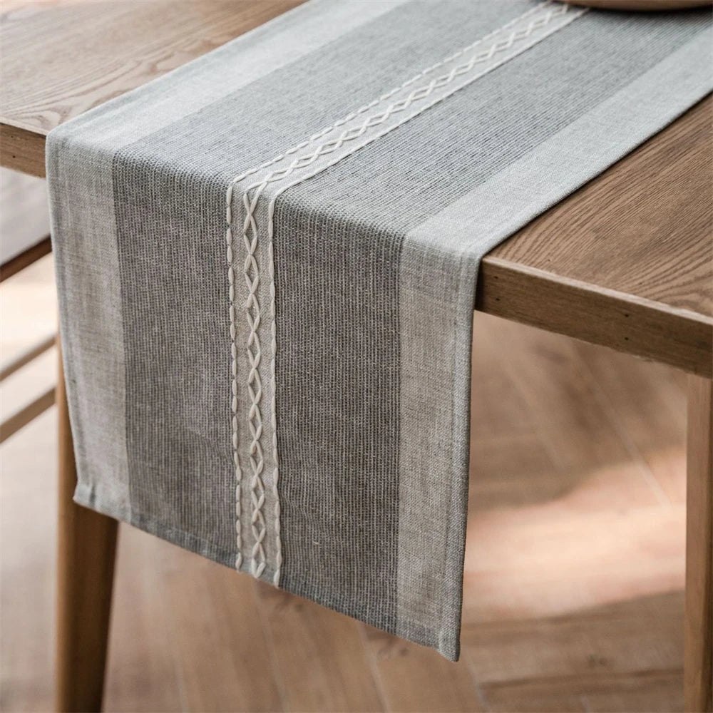 Green Nordic Jacquard Geometric Table Runner