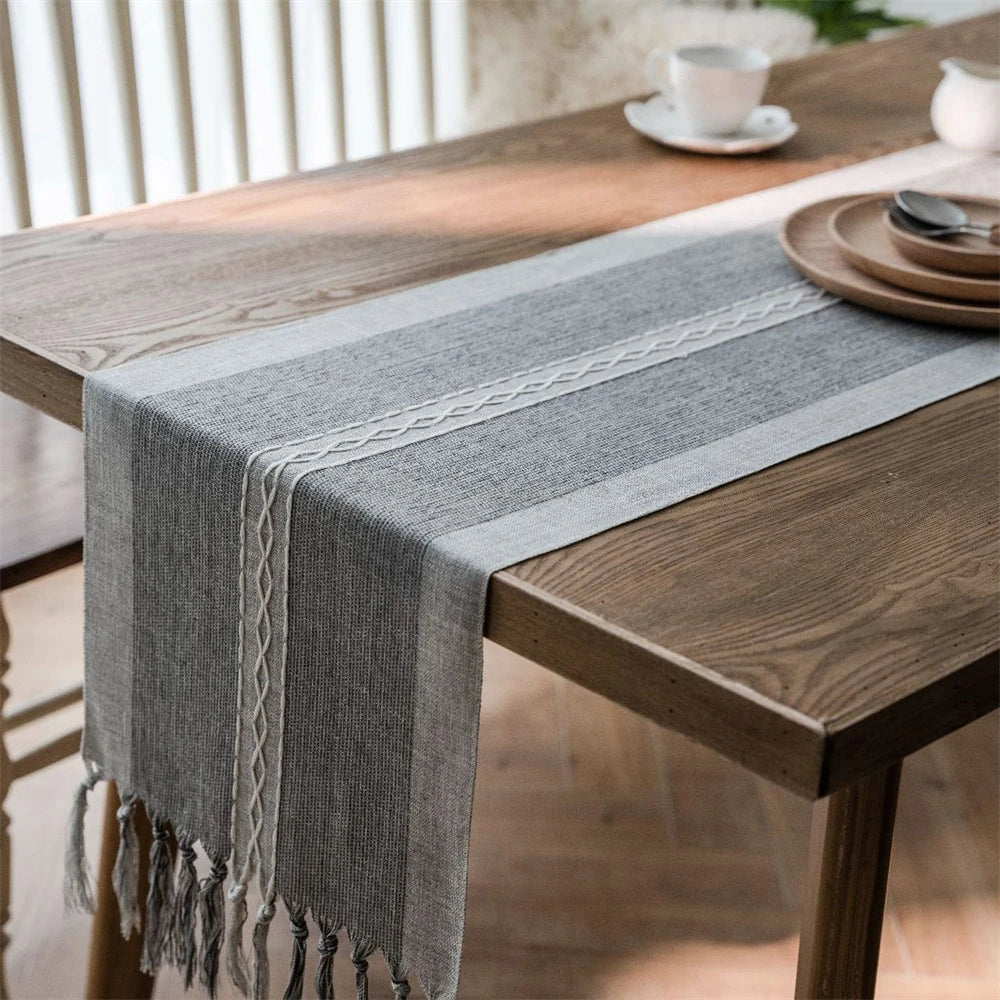 Green Nordic Jacquard Geometric Table Runner
