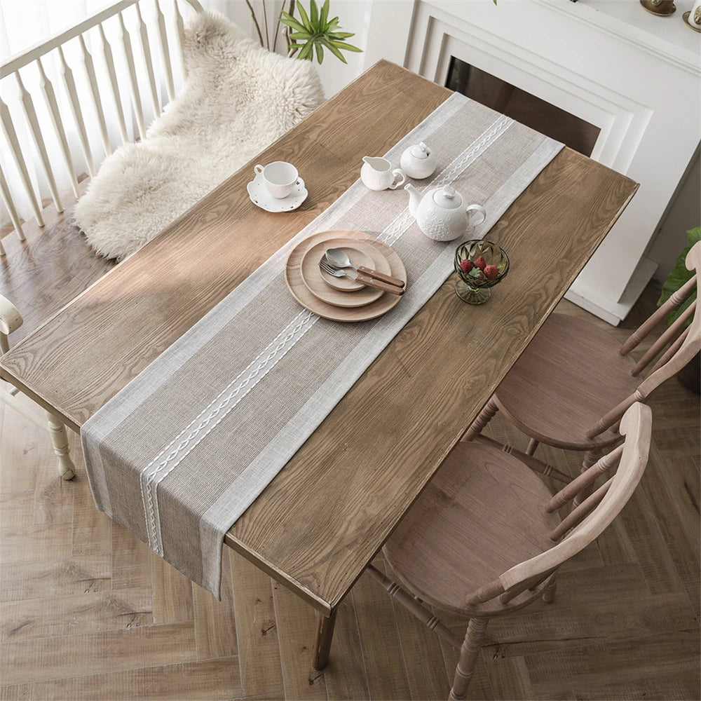 Green Nordic Jacquard Geometric Table Runner
